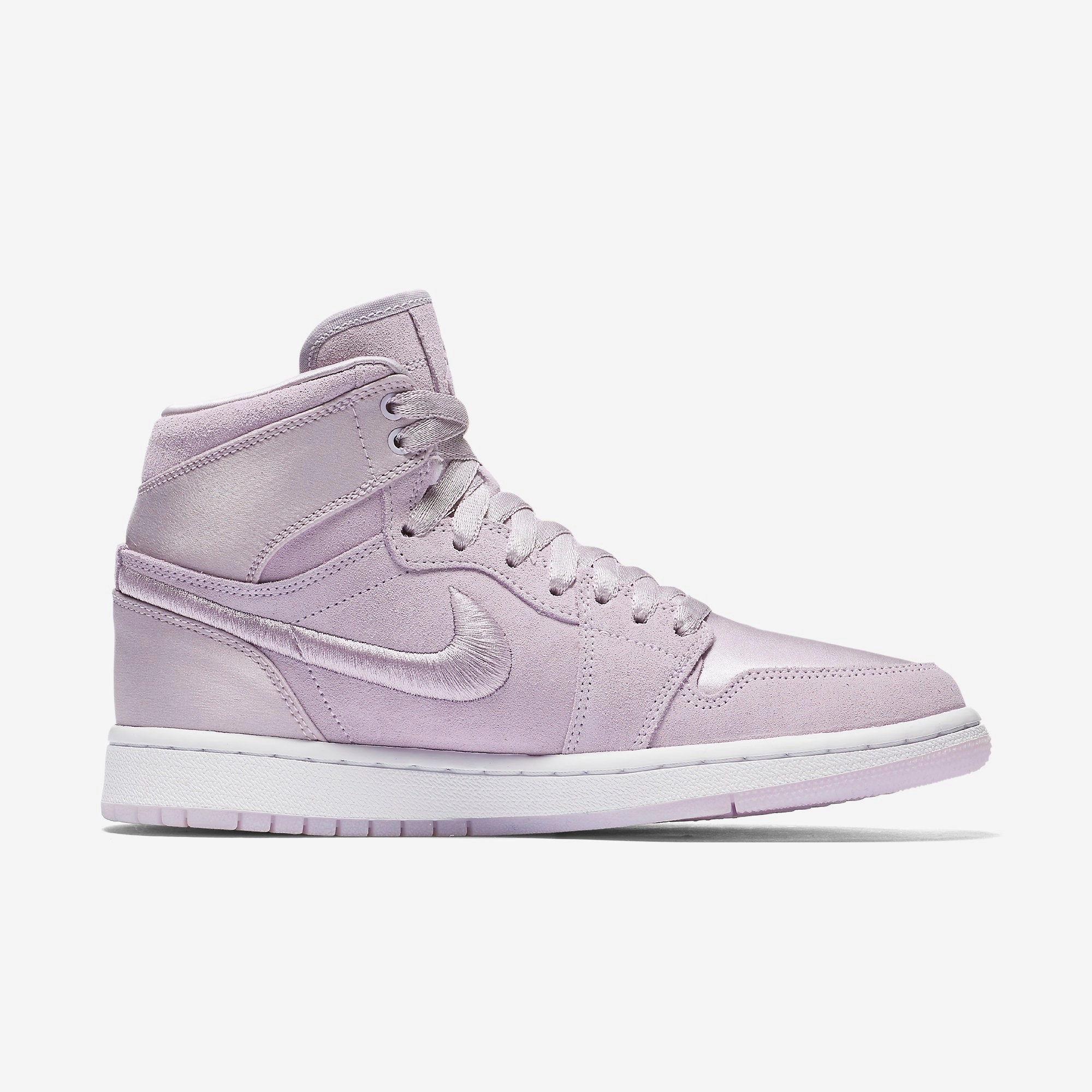 (Women's) Air Jordan 1 Retro High SOH 'Season Of Her Barely Grape' (2018) AO1847-545 Air Jordan 1 Signature Look Sneakers