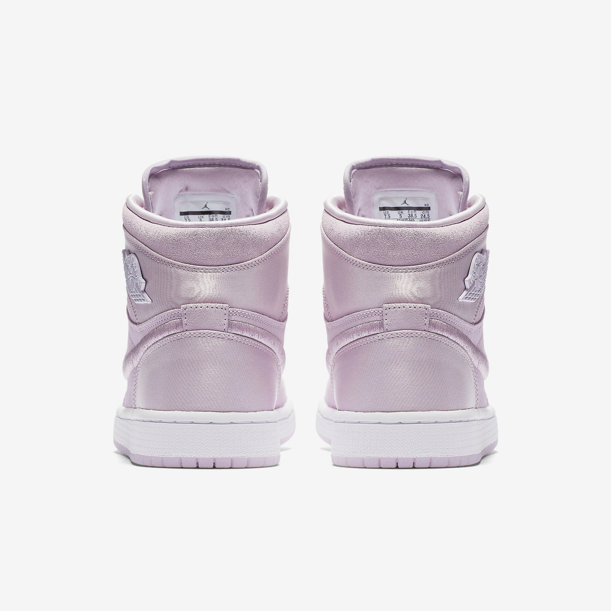 (Women's) Air Jordan 1 Retro High SOH 'Season Of Her Barely Grape' (2018) AO1847-545 Air Jordan 1 Signature Look Sneakers