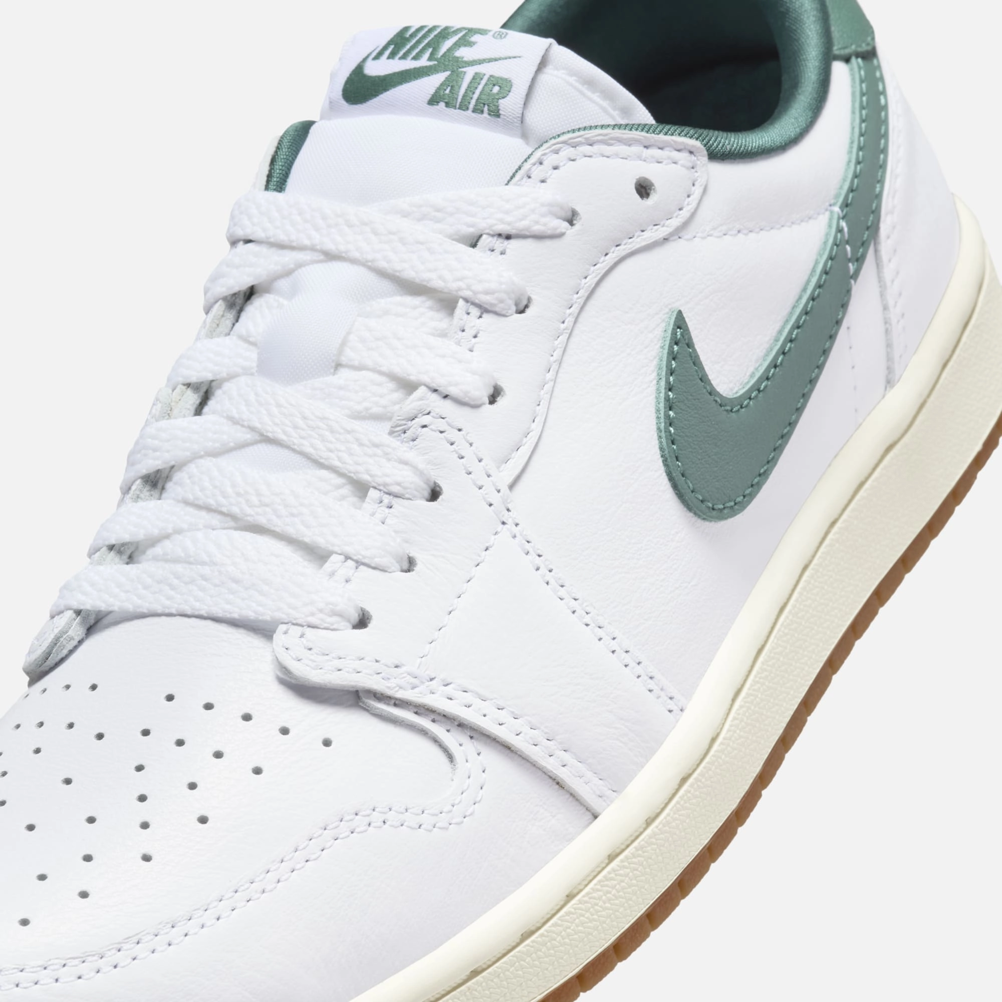 (Women's) Air Jordan 1 Retro Low OG 'Oxidized Green' (2024) CZ0775-133 Air Jordan 1 Original Colorway Shoes