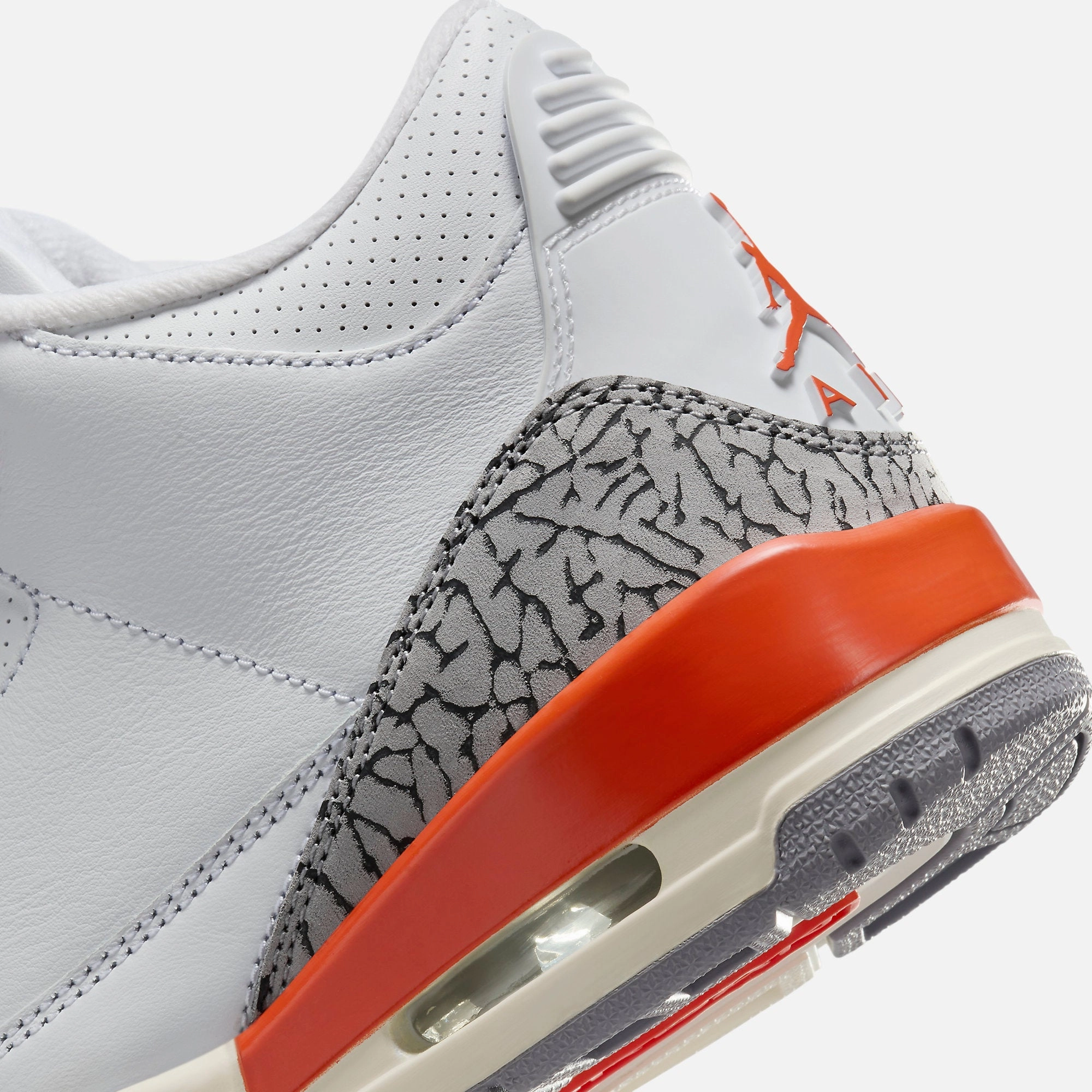 (Women's) Air Jordan 3 Retro 'Georgia Peach' (2024) CK9246-121 Air Jordan 3 Retro Throwback Sneakers