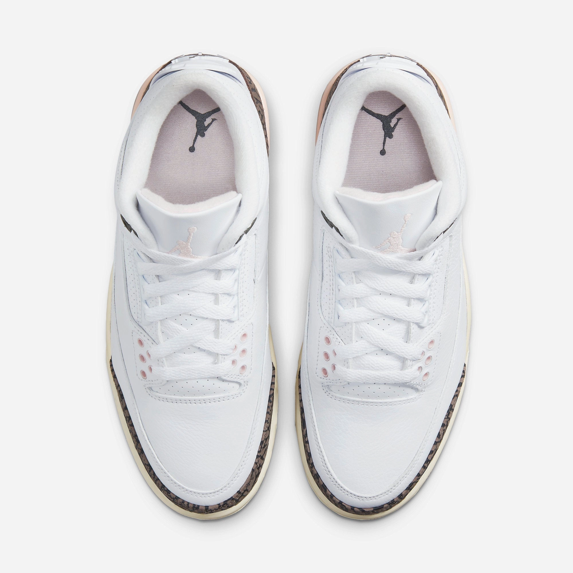 (Women's) Air Jordan 3 Retro 'Neapolitan' (2022) CK9246-102 Air Jordan 3 Retro Throwback Sneakers