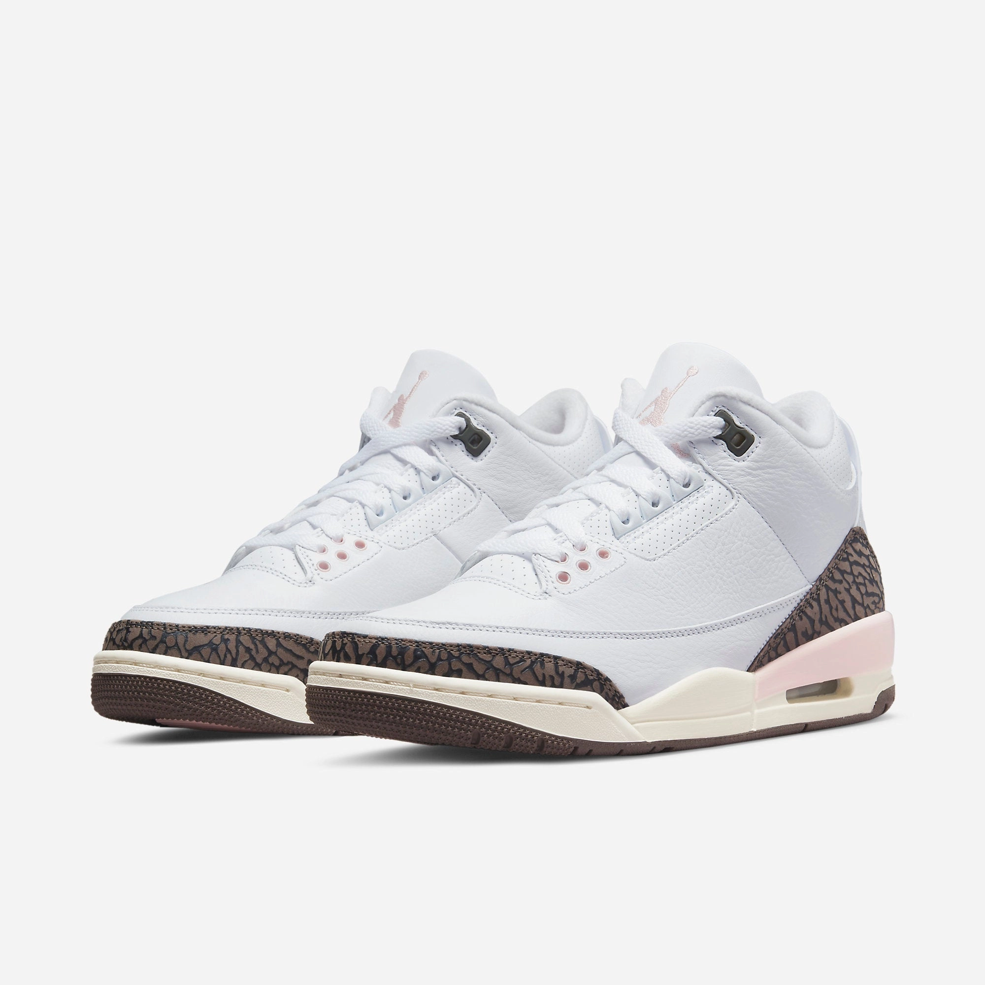 (Women's) Air Jordan 3 Retro 'Neapolitan' (2022) CK9246-102 Air Jordan 3 Retro Throwback Sneakers