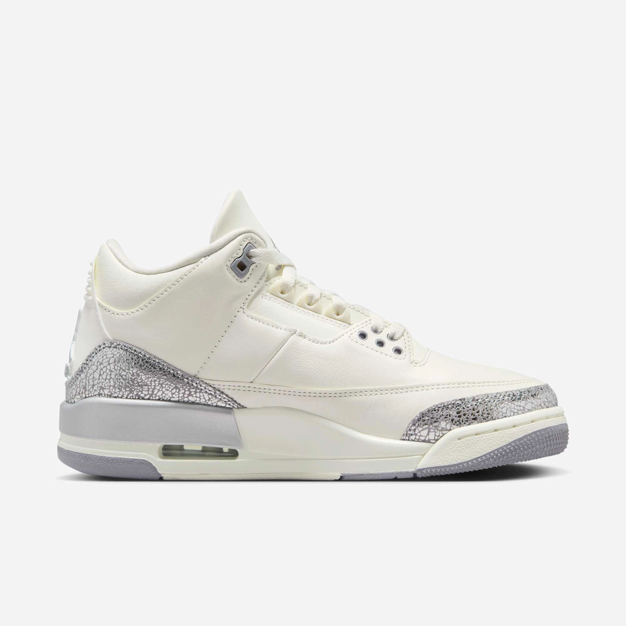 (Women's) Air Jordan 3 Retro 'Sail / Cement Grey' (2025) CK9246-100 Air Jordan 3 Retro Throwback Sneakers