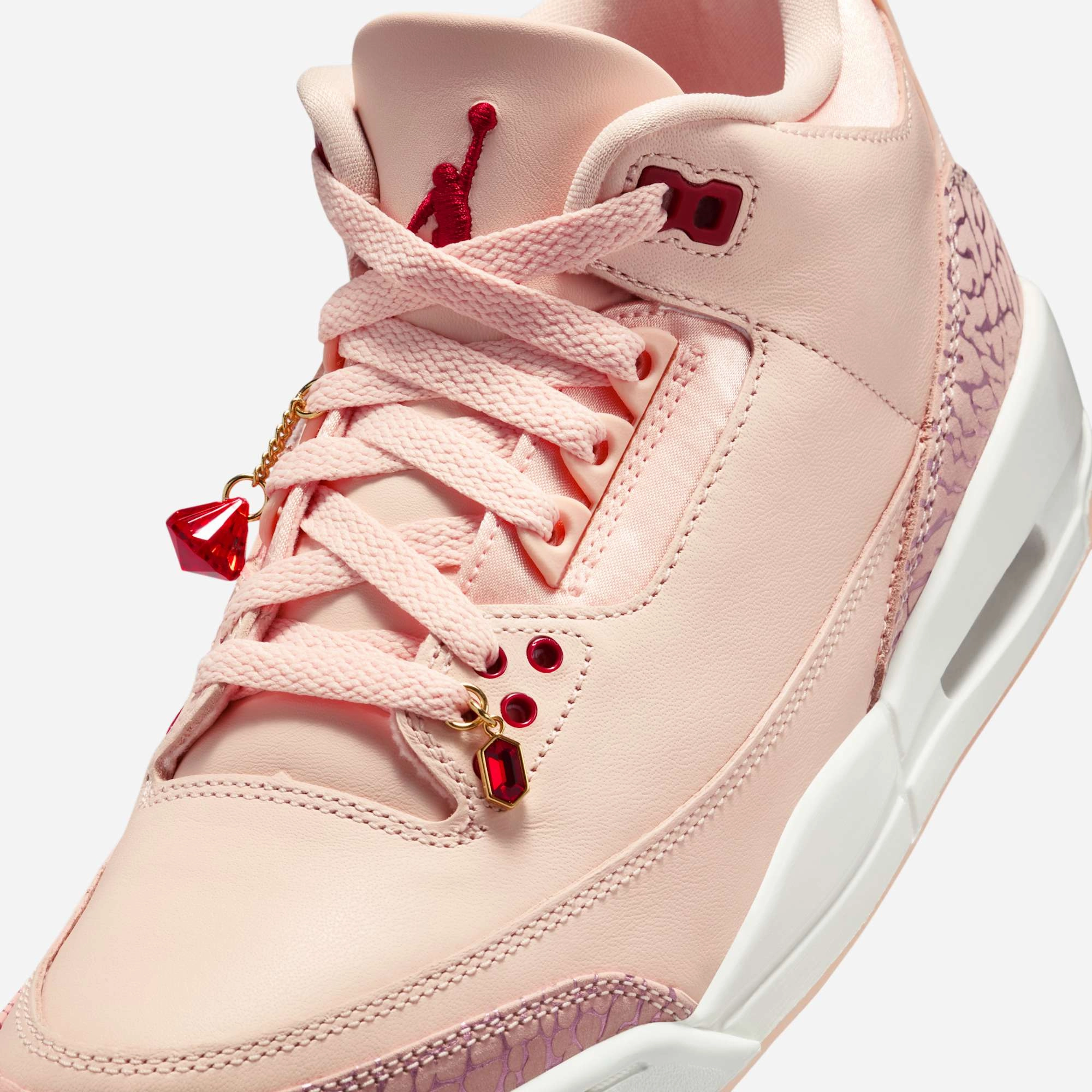(Women's) Air Jordan 3 Retro 'Valentines Day / Treat Yourself' (2025) HJ0178-600 Air Jordan 3 Retro Throwback Sneakers