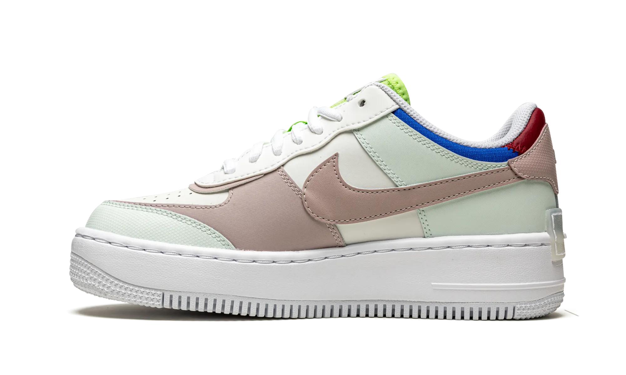 AF1 SHADO SE WMNS "Pixel Swoosh" nike womens mesh trainers