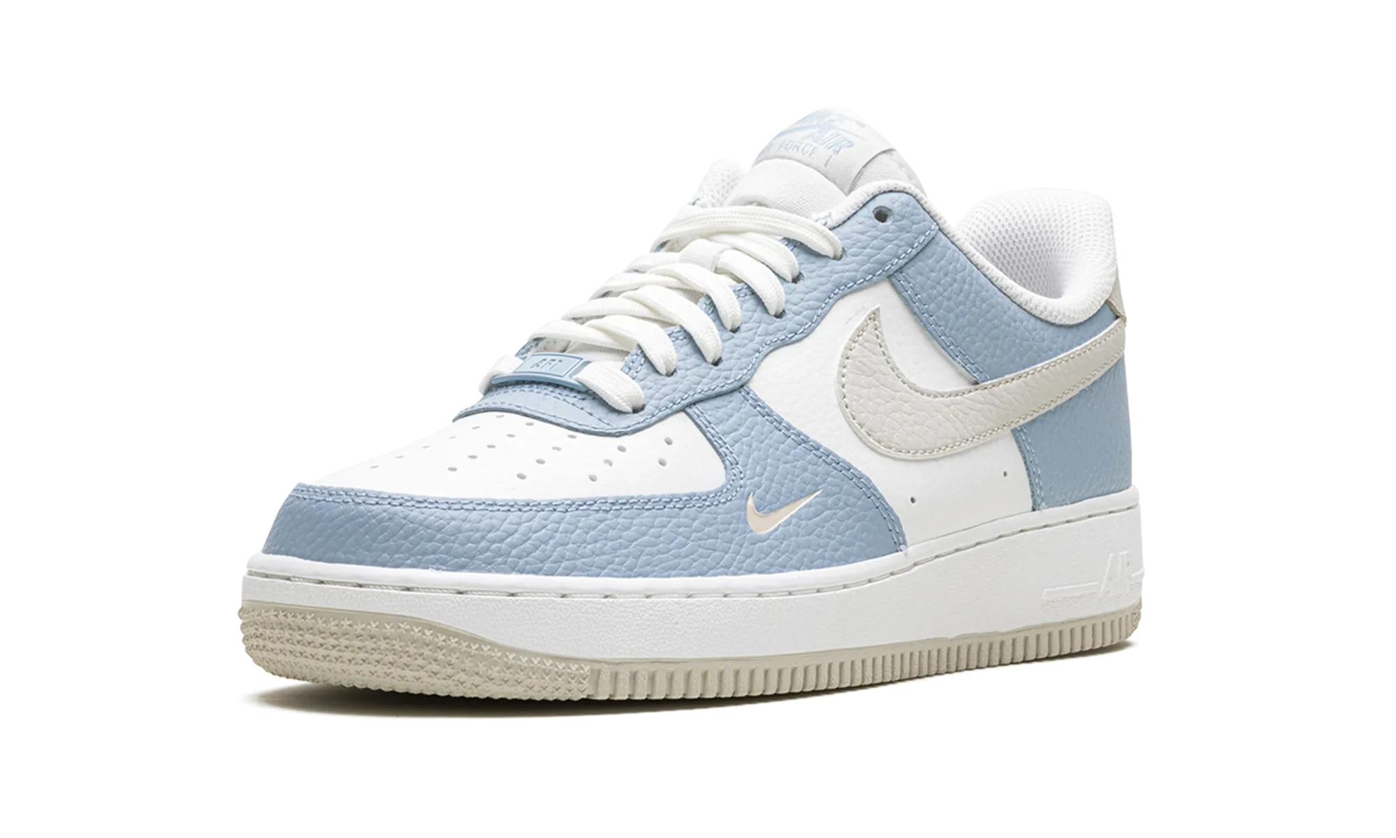 Air Force '07 WMNS "Baby Blue" nike womens casual sneakers