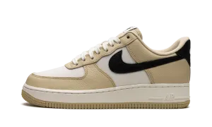 Air Force 1 '07 LX Low "Team Gold" Nike Mens shoes