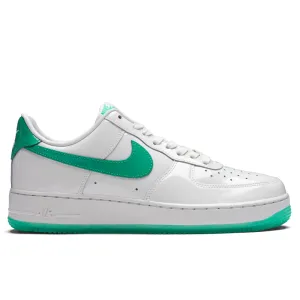 Air Force 1 '07 PRM - Platinum Tint/Stadium Green Nike everyday shoes with mesh upper
