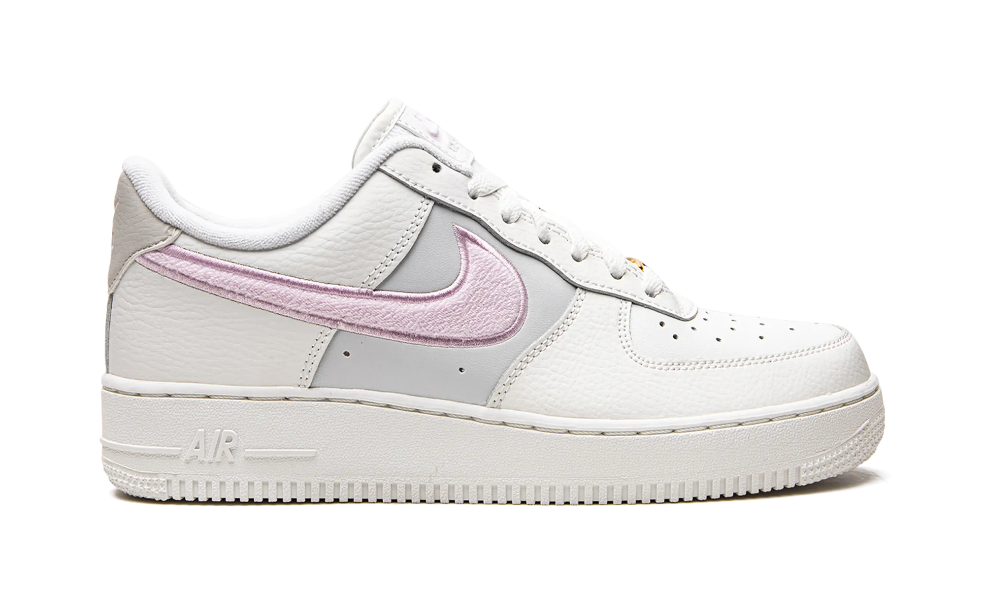 AIR FORCE 1 07 WMNS nike womens mesh trainers