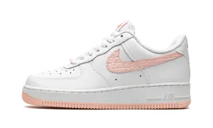 AIR FORCE 1 LO MNS WMNS "Valentine's Day 2022" Nike Women's styles