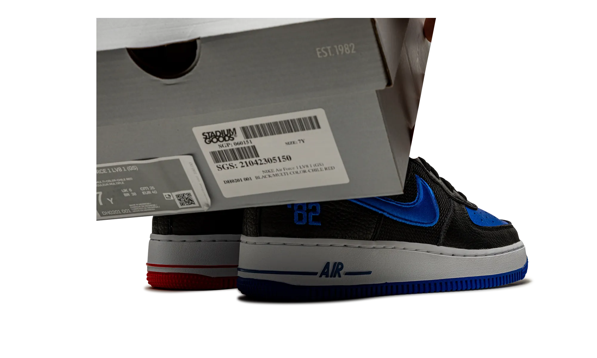 Air Force 1 Low LV8 GS "Black / Chile / Racer Blue" nike grade school kids sneakers