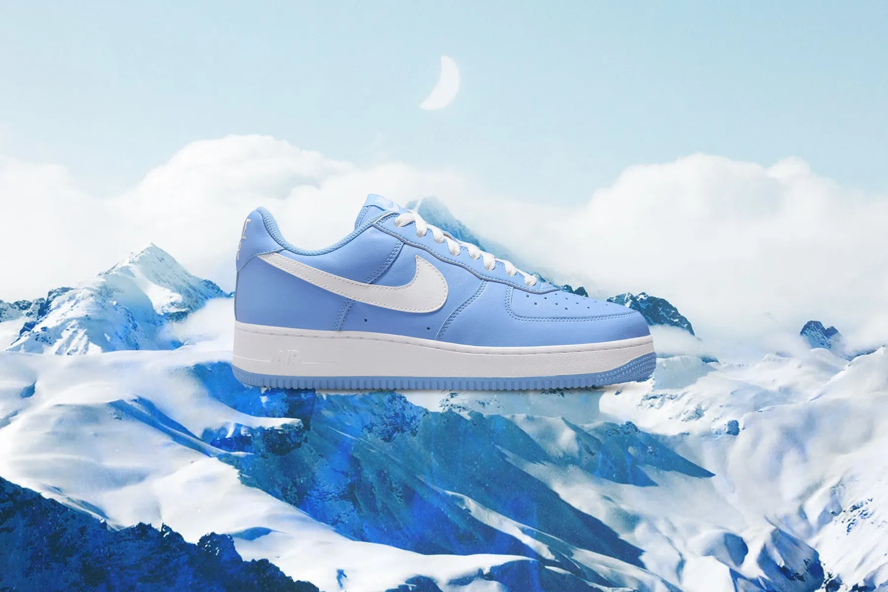 Air Force 1 Low Retro University Blue - University Blue/White/Metallic Gold Nike trainers with responsive foam