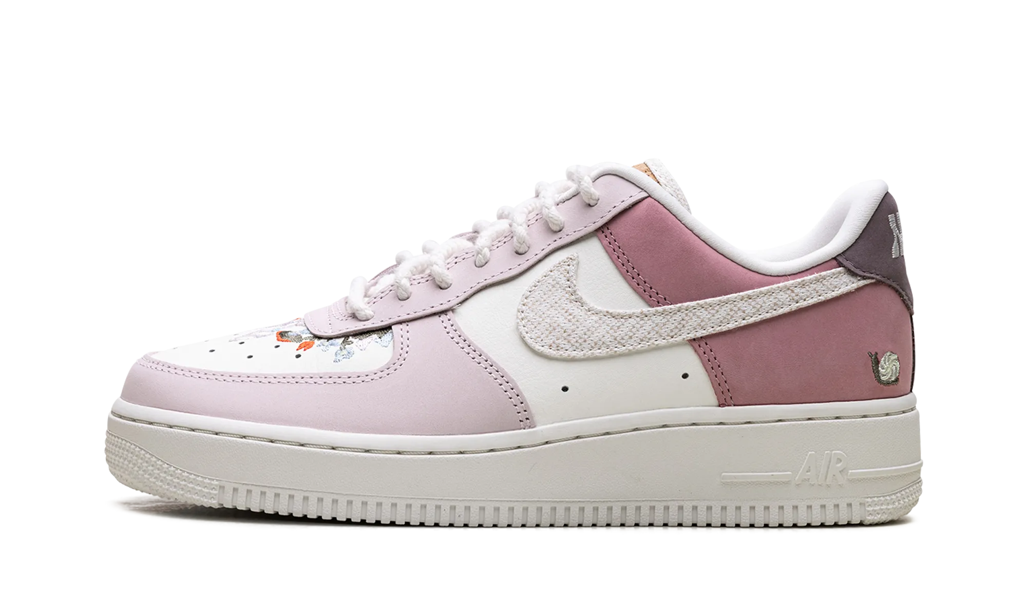 Air Force 1 Low WMNS "Mushroom" Nike Women's sneakers