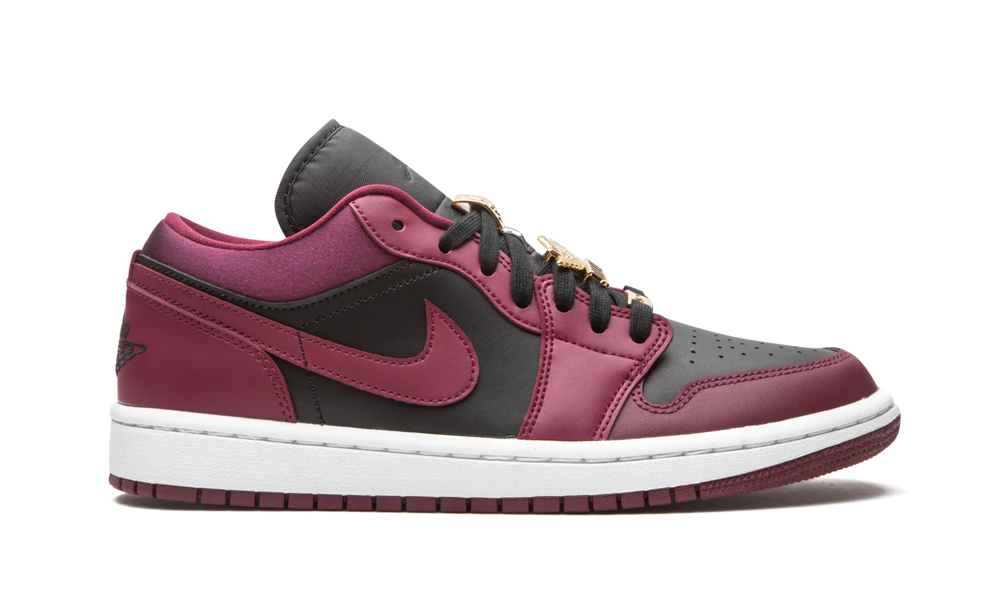 AIR JORDAN 1 LO SE WMNS "Beetroot" jordan womens sporty sneakers