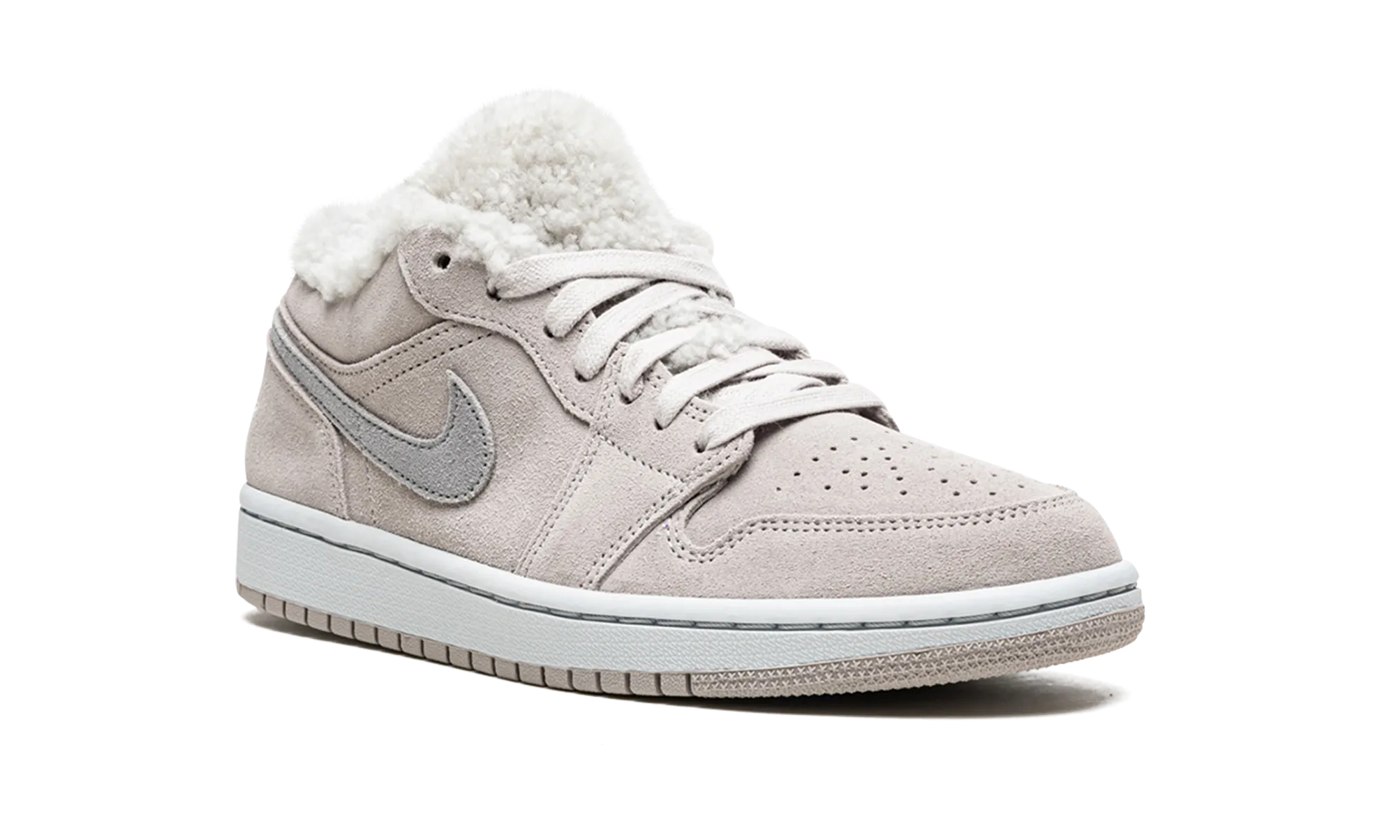 AIR JORDAN 1 LO SE WMNS "Sherpa Fleece" jordan classic womens shoes