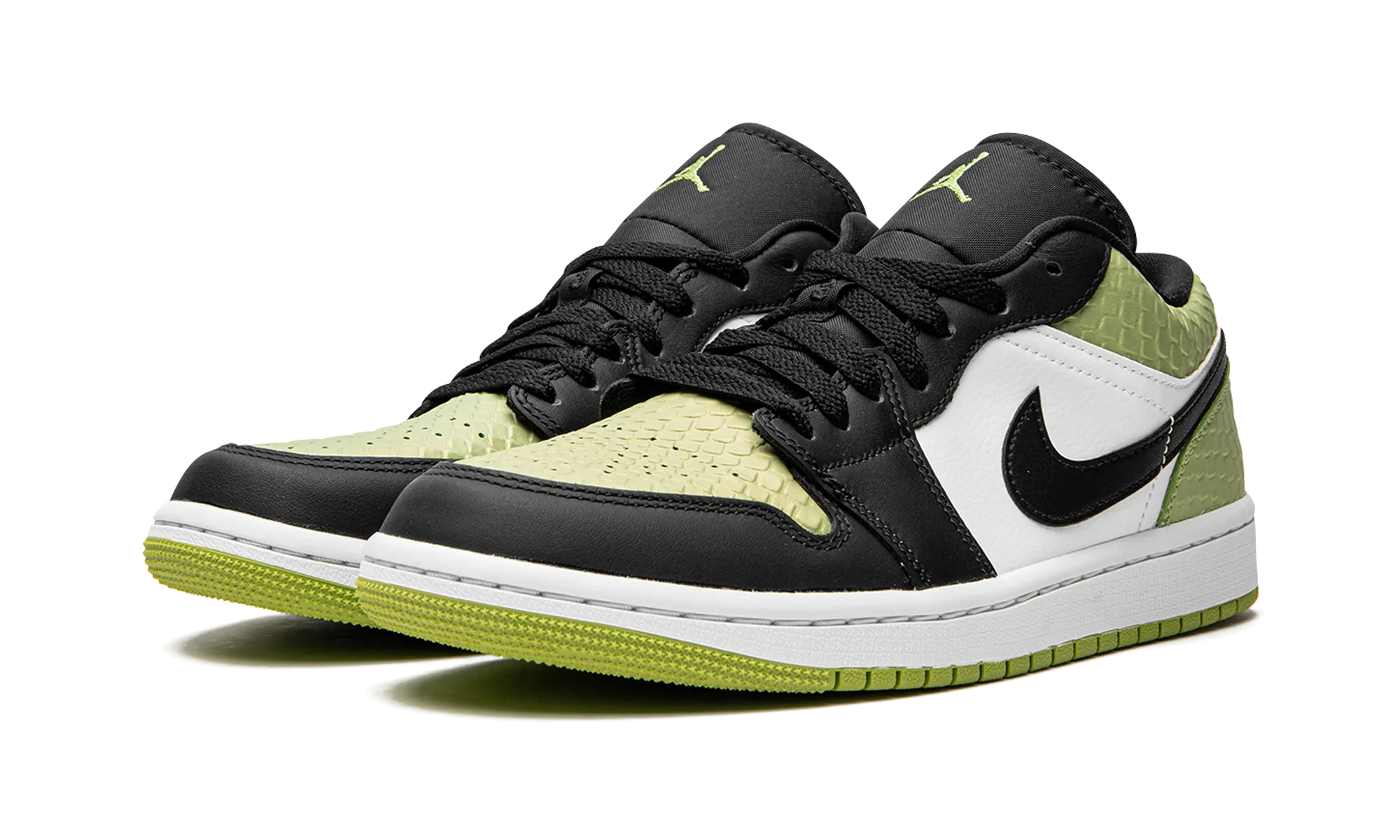 AIR JORDAN 1 LO SE WMNS "Vivid Green Snakeskin" jordan classic womens shoes