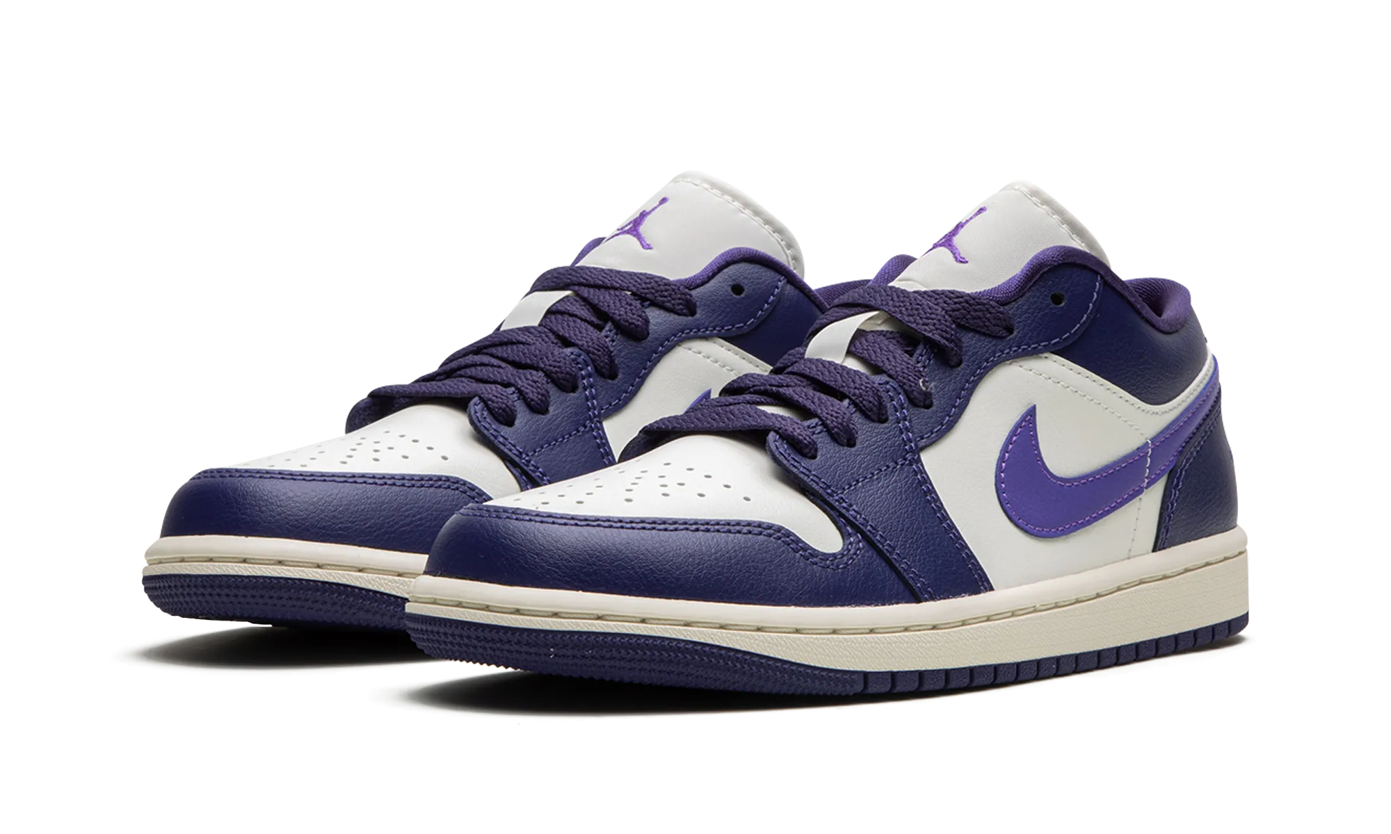 AIR JORDAN 1 LO WMNS "Action Grape" jordan classic womens shoes