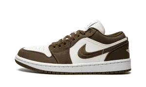 AIR JORDAN 1 LO WMNS "Light Olive" Jordan Women's styles