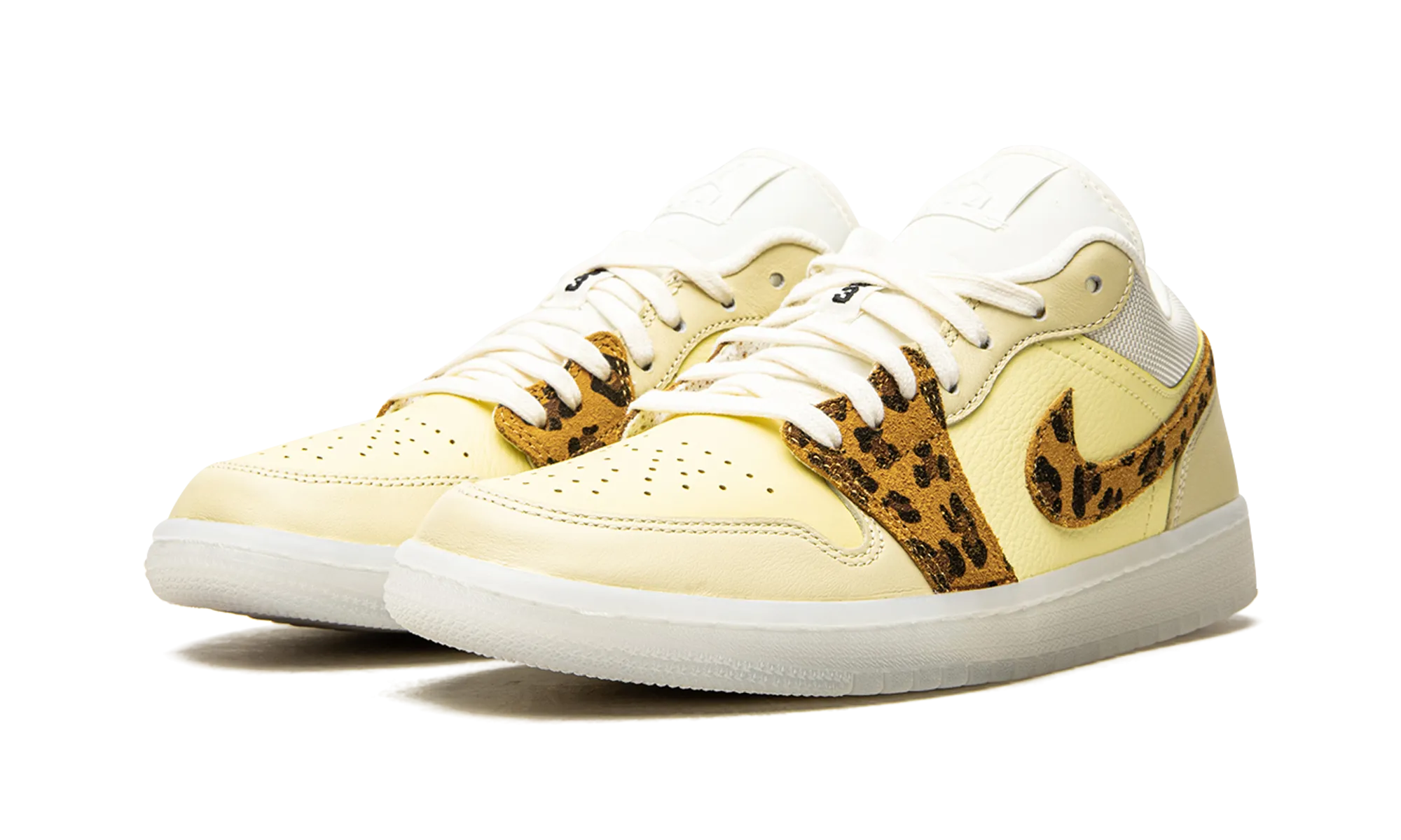 AIR JORDAN 1 LO WMNS "SNKRS Day" jordan classic womens shoes
