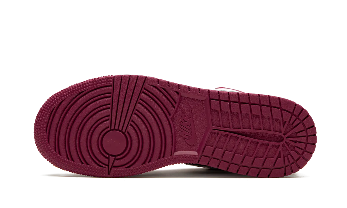 Air Jordan 1 Low GS "Noble Red" jordan grade school sneakers