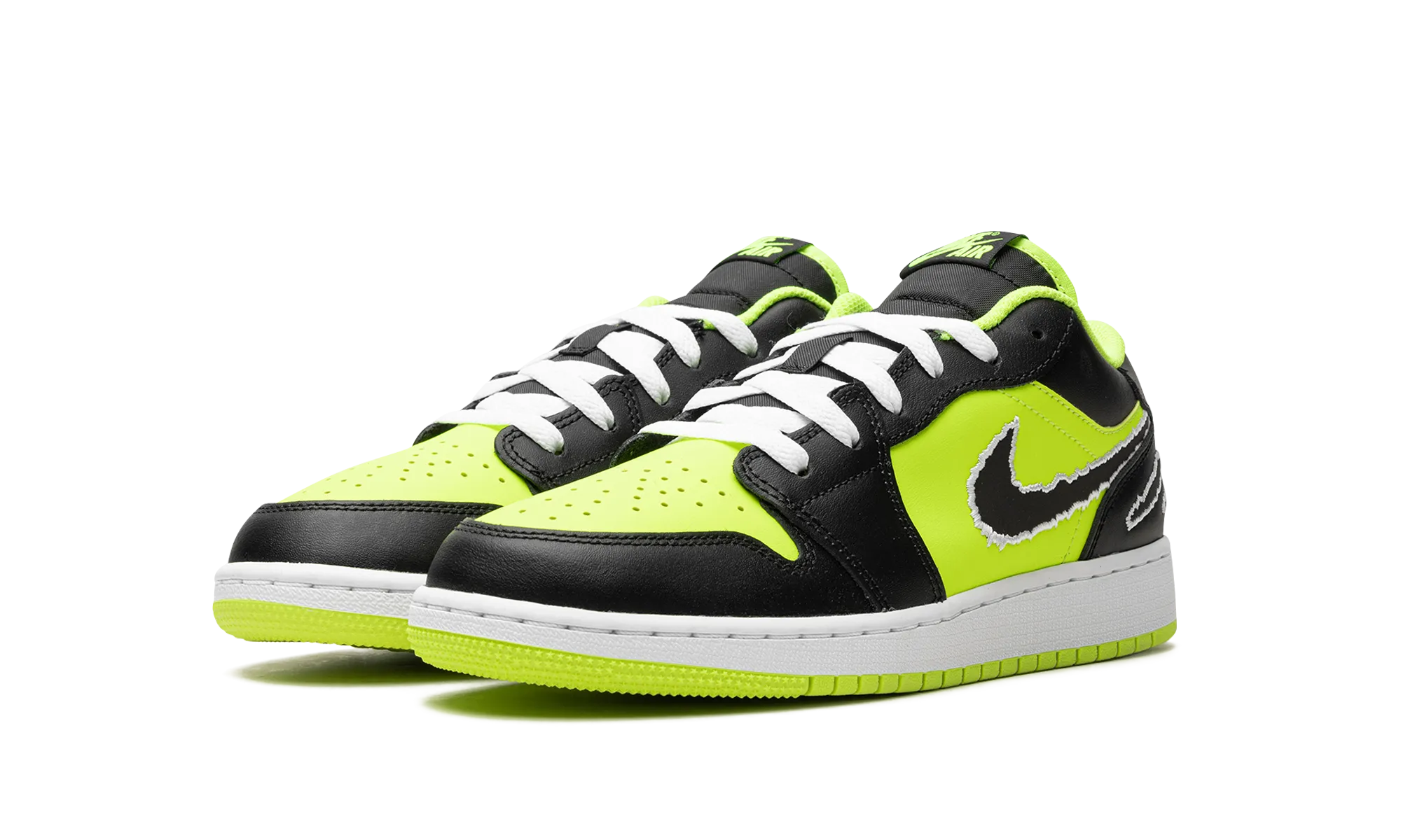 Air Jordan 1 Low SE GS "Black Cat" jordan school kids shoes