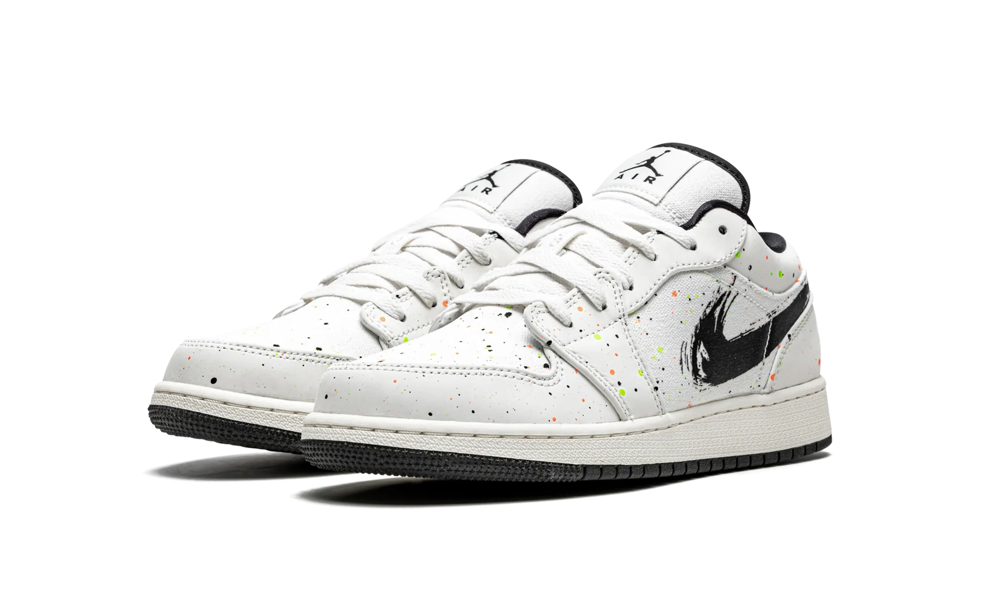 Air Jordan 1 Low SE GS "Paint Splatter" jordan school kids shoes