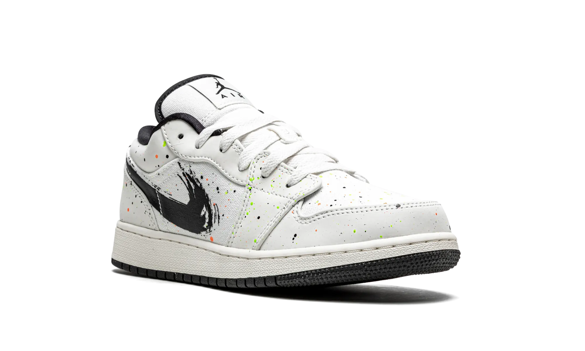 Air Jordan 1 Low SE GS "Paint Splatter" jordan school kids shoes