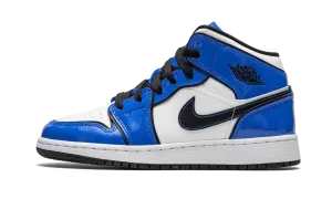 Air Jordan 1 Mid SE GS "Signal Blue" Jordan Grade School shoes