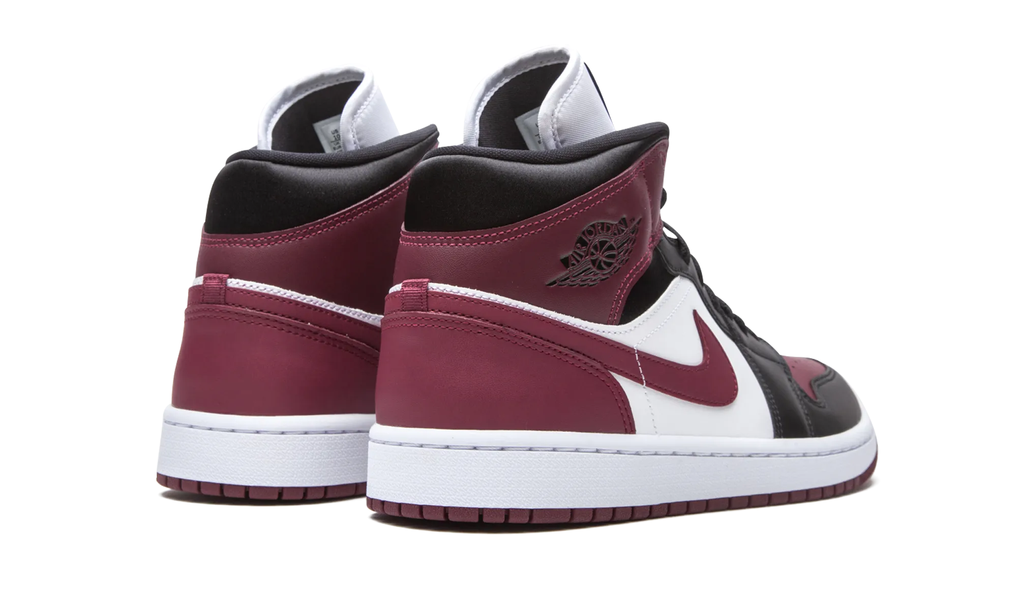 AIR JORDAN 1 MID SE WMNS "Gold Pendants" jordan classic womens shoes