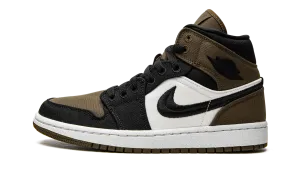 AIR JORDAN 1 MID SE WMNS "Olive Toe" Jordan Women's styles