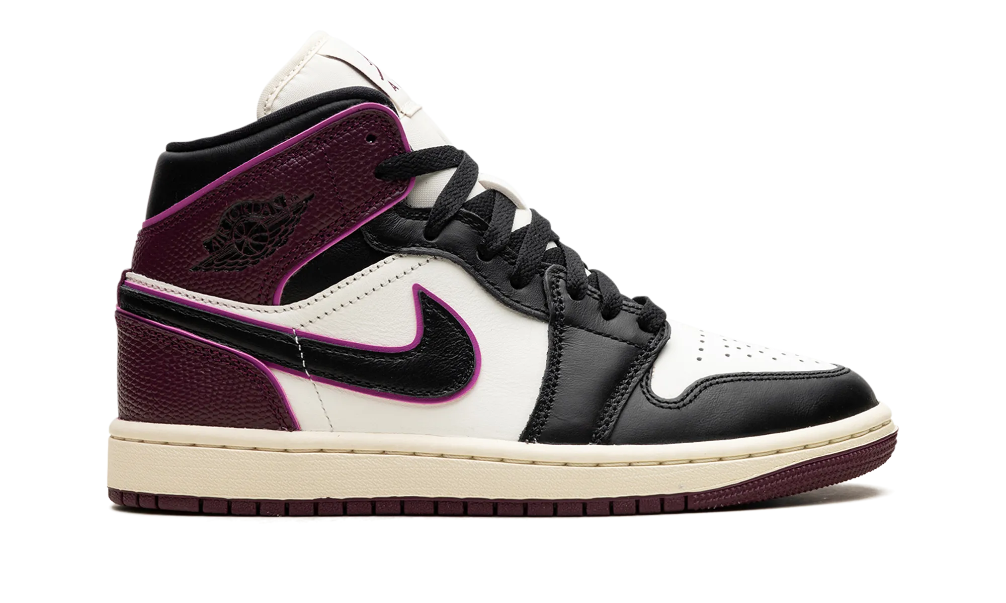 Air Jordan 1 "Bordeaux" jordan womens sporty sneakers
