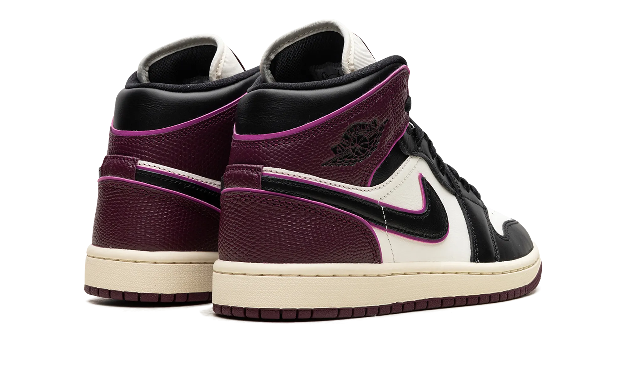 Air Jordan 1 "Bordeaux" jordan womens sporty sneakers