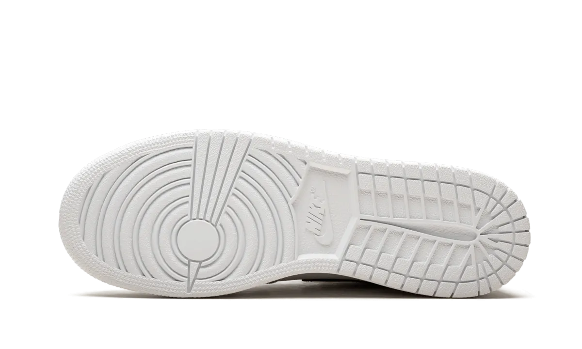 Air Jordan 1 Retro High OG GS jordan grade school sneakers