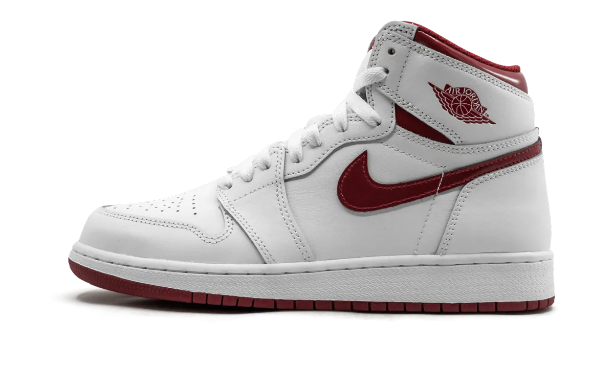 Air Jordan 1 Retro High OG GS "Metallic Red" Jordan Grade School shoes
