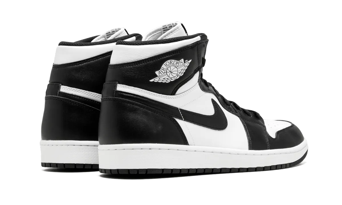 Air Jordan 1 Retro High OG "Black / White 2014" jordan retro mens collection