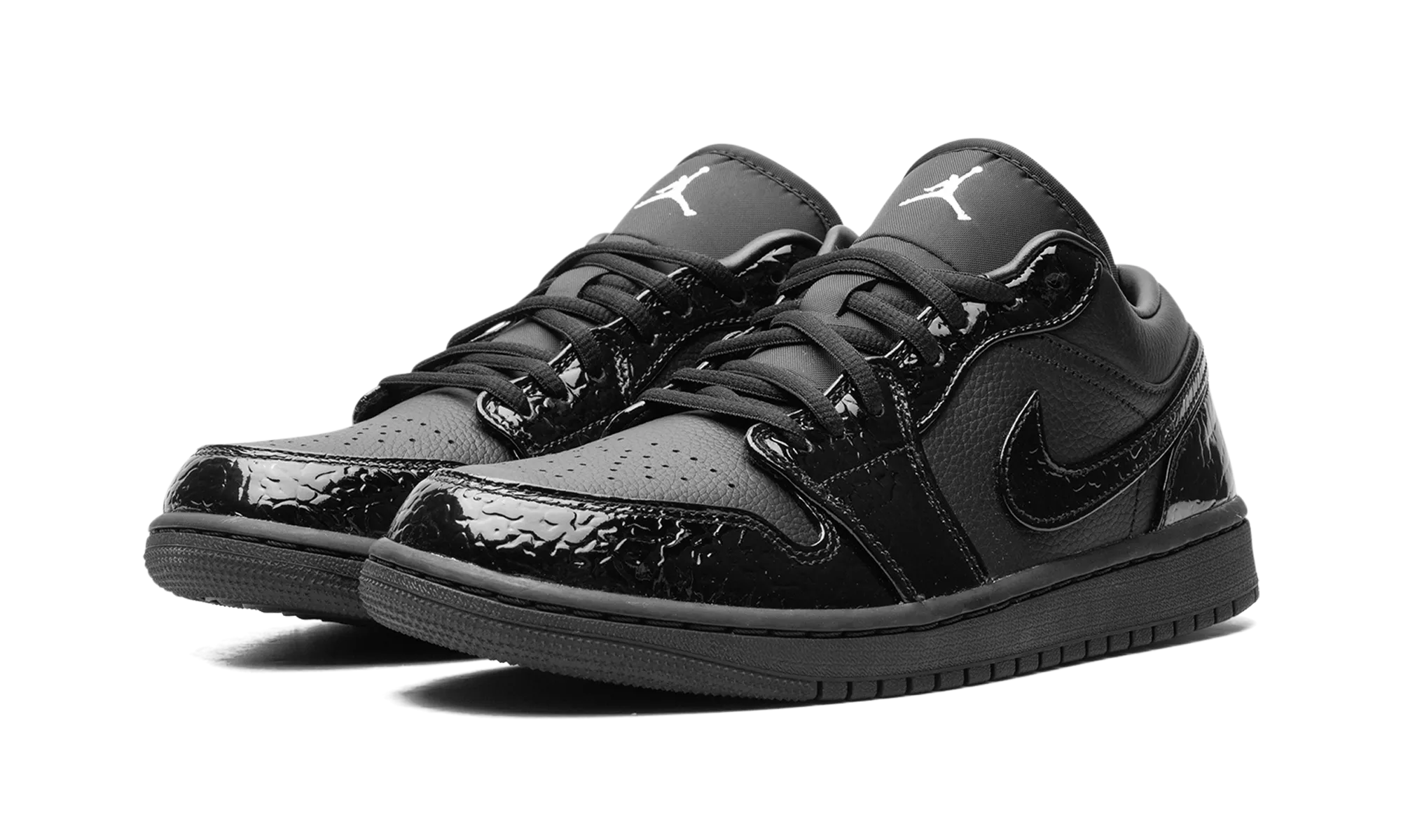 Air Jordan 1 WMNS "Black Croc" jordan classic womens shoes