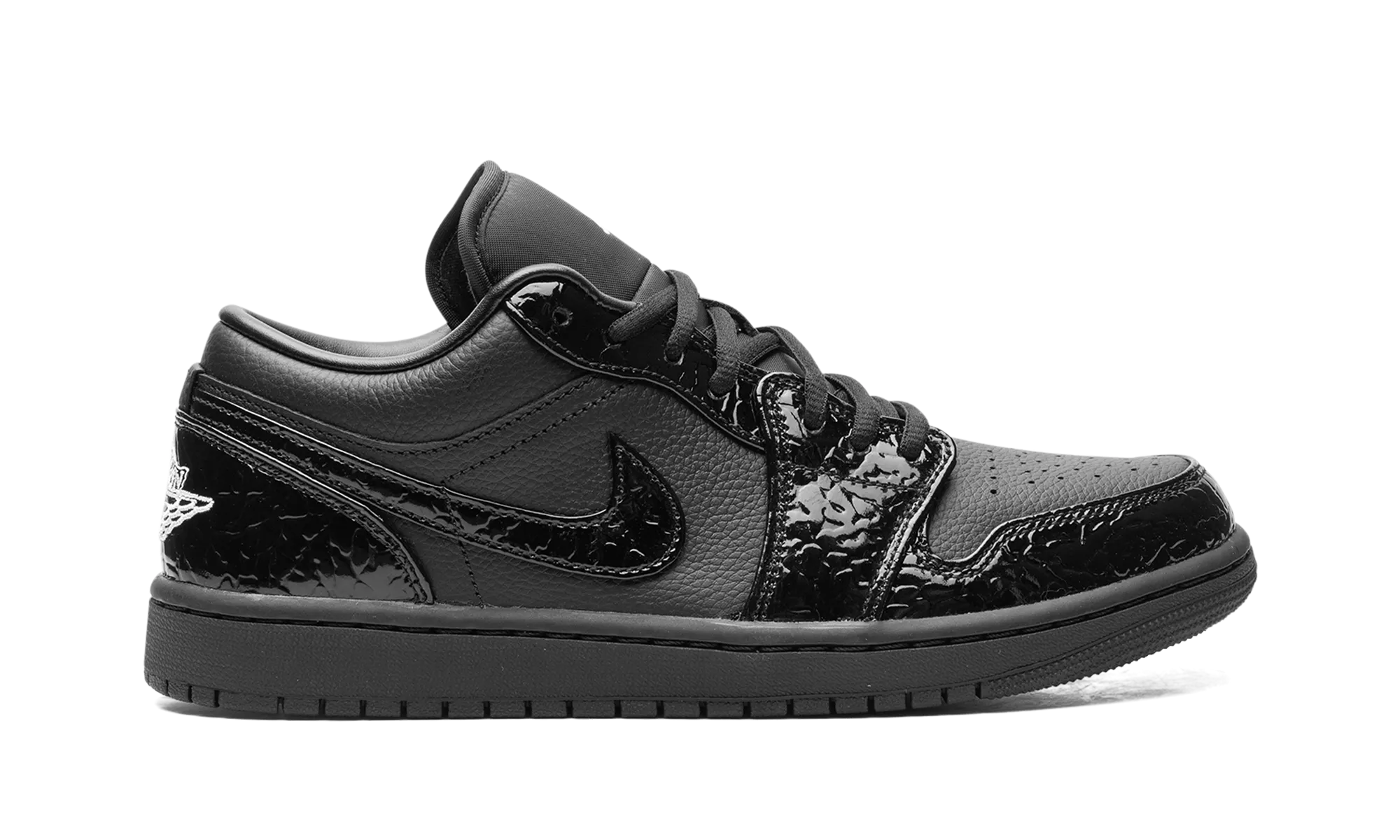 Air Jordan 1 WMNS "Black Croc" jordan classic womens shoes