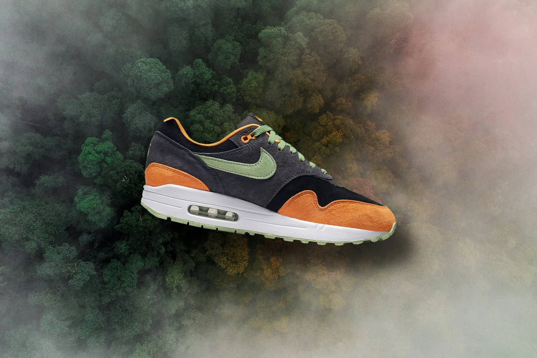 Air Max 1 PRM - Anthracite/Honeydew Black Nike trainers with responsive foam