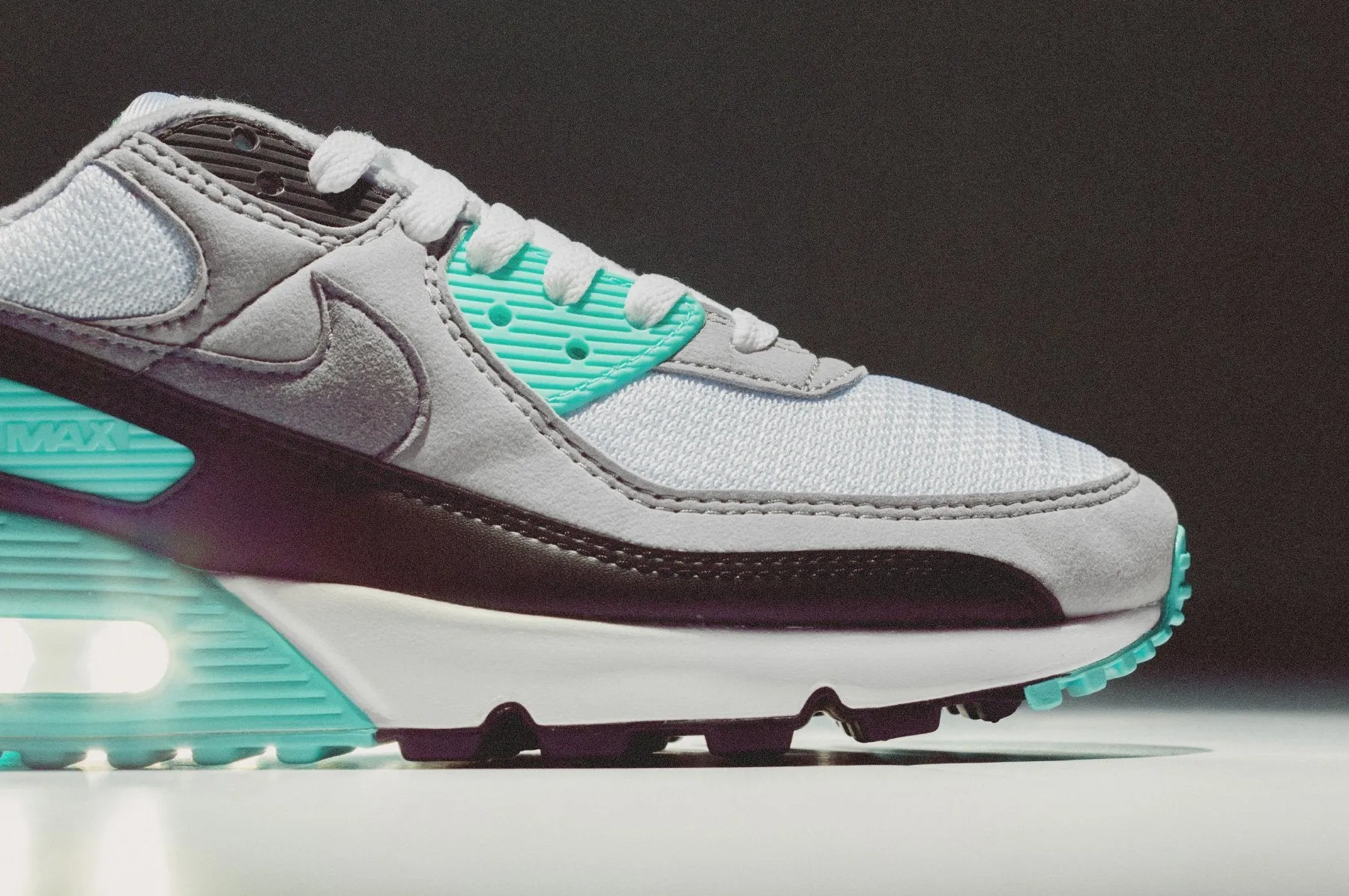 Air Max 90 - White/Particle Grey/Hypher Turq/Black Nike Foam Comfort Trainers