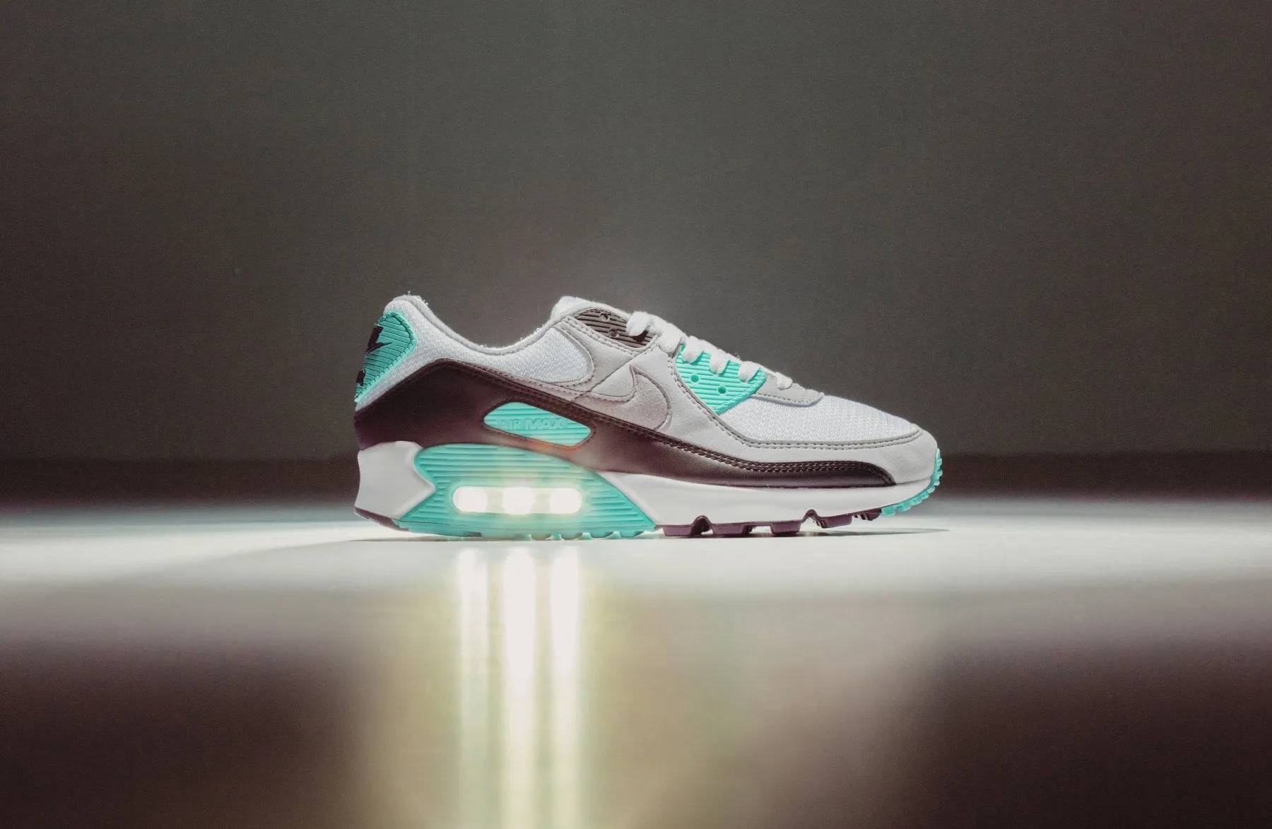Air Max 90 - White/Particle Grey/Hypher Turq/Black Nike Foam Comfort Trainers