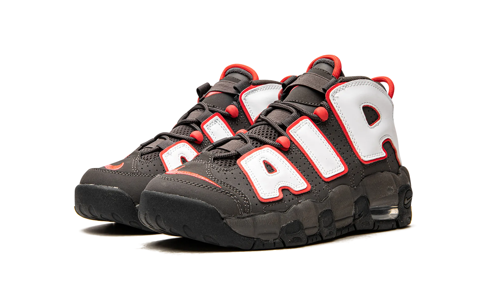 Air More Uptempo GS "Brown Bulls" nike grade school kids sneakers