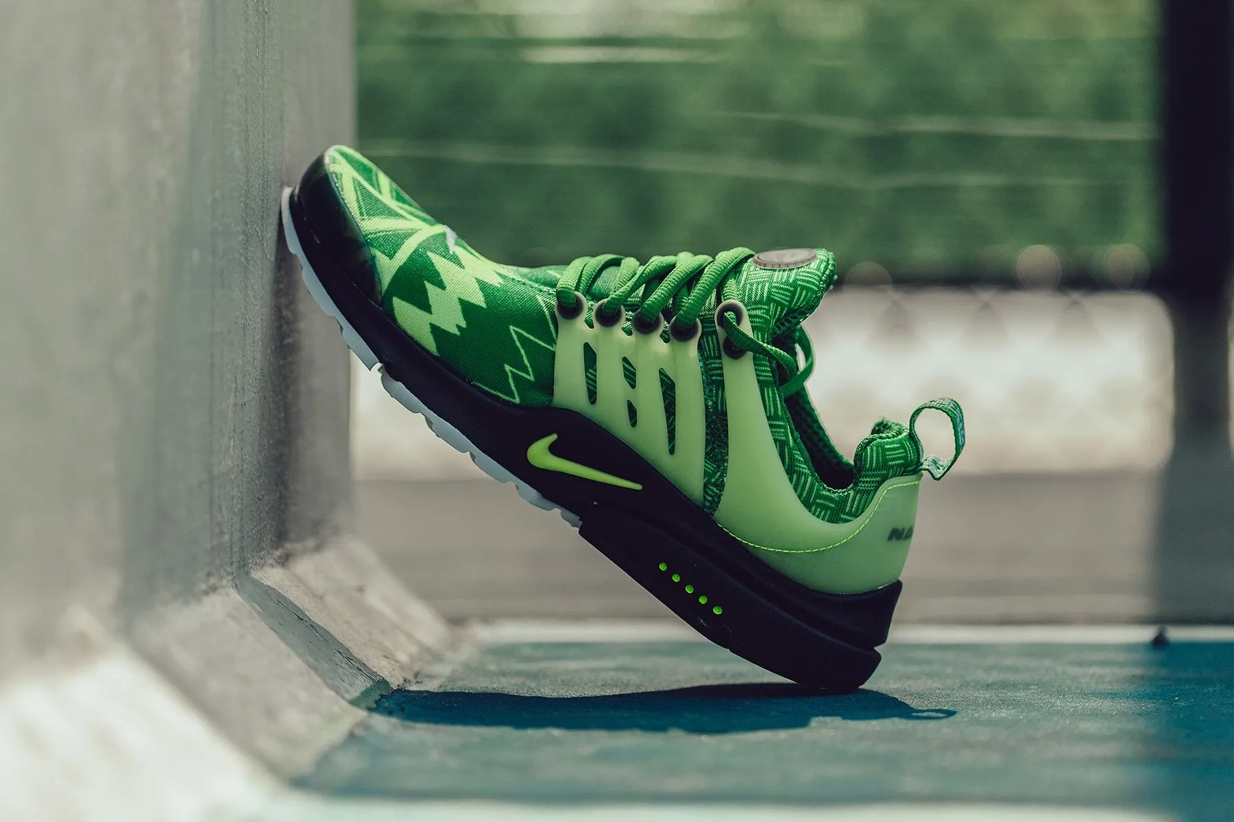 Air Presto "Naija" - Pine Green/Green Strike Nike Foam Comfort Trainers