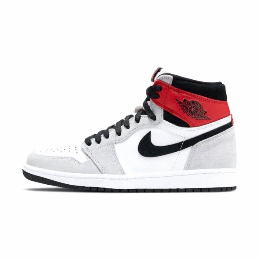 Air Jordan 1 High Retro Light Smoke Grey Retro Sneakers