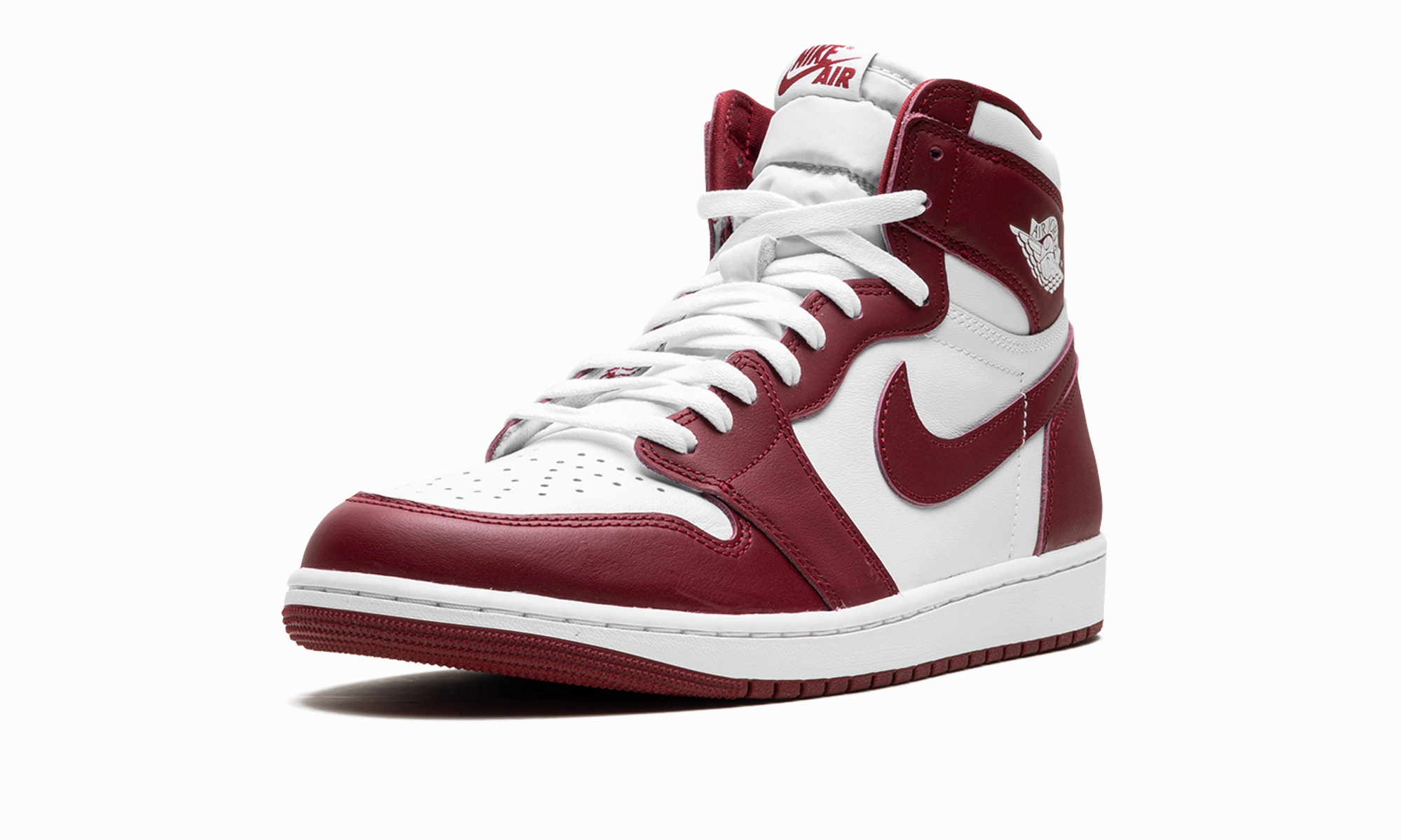 Air Jordan 1 Retro High OG "Team Red" jordan premium mens sneakers