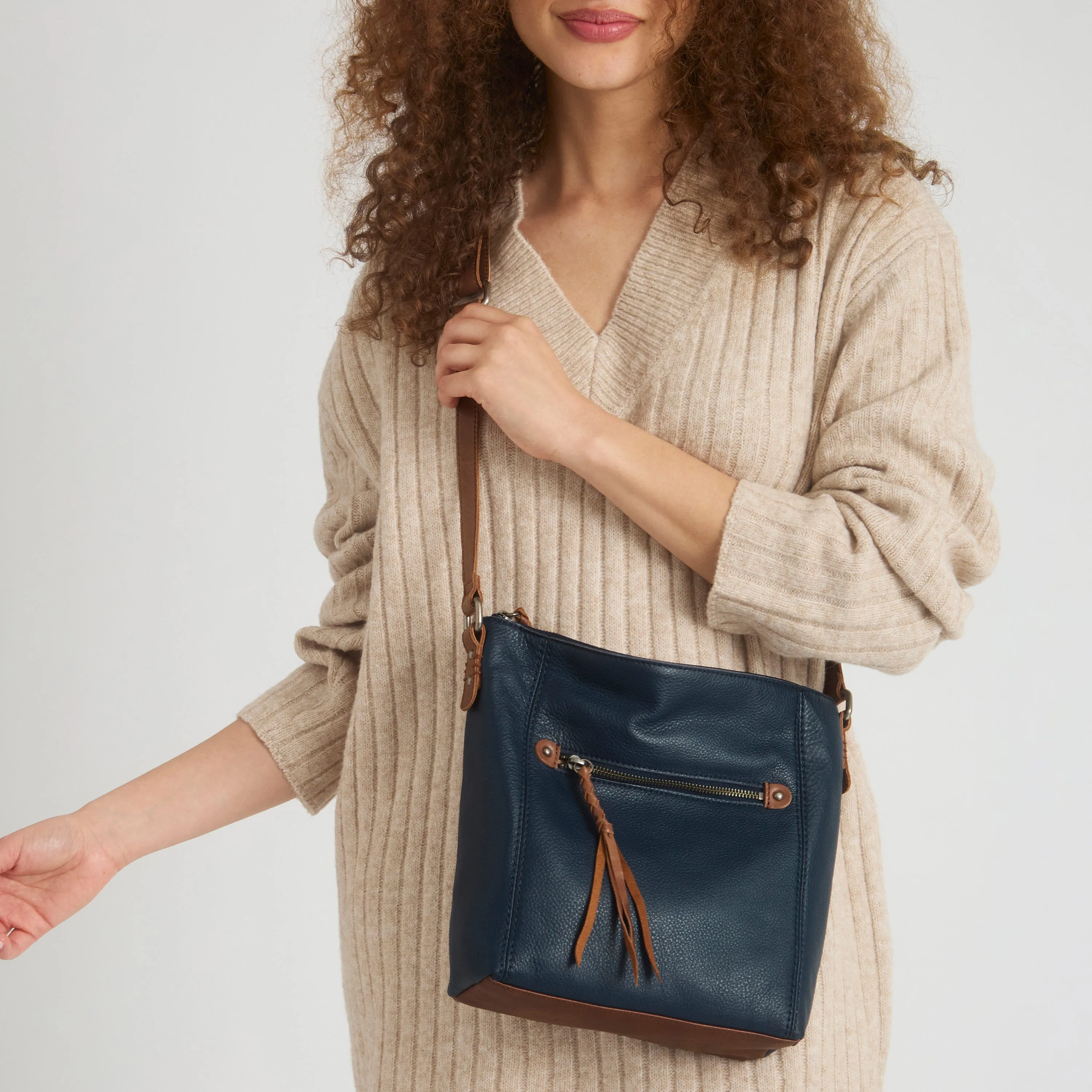 Ashland Crossbody Bags The Sak Crossbodies