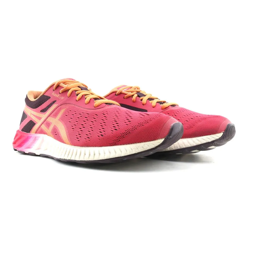 ASICS FUZEXLYTE lightweight athletic shoe visuals
