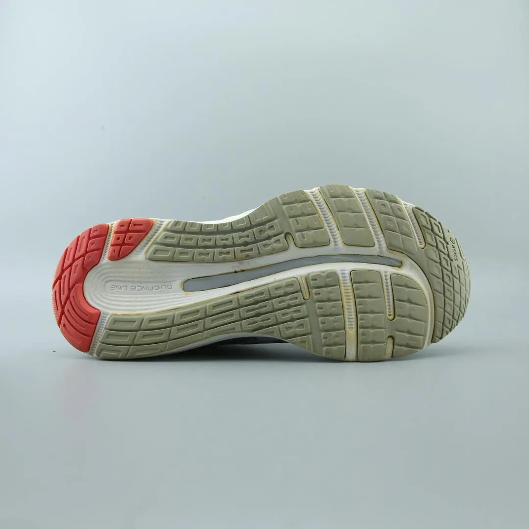 ASICS GEL-CUMULUS 21 performance running shoe photos