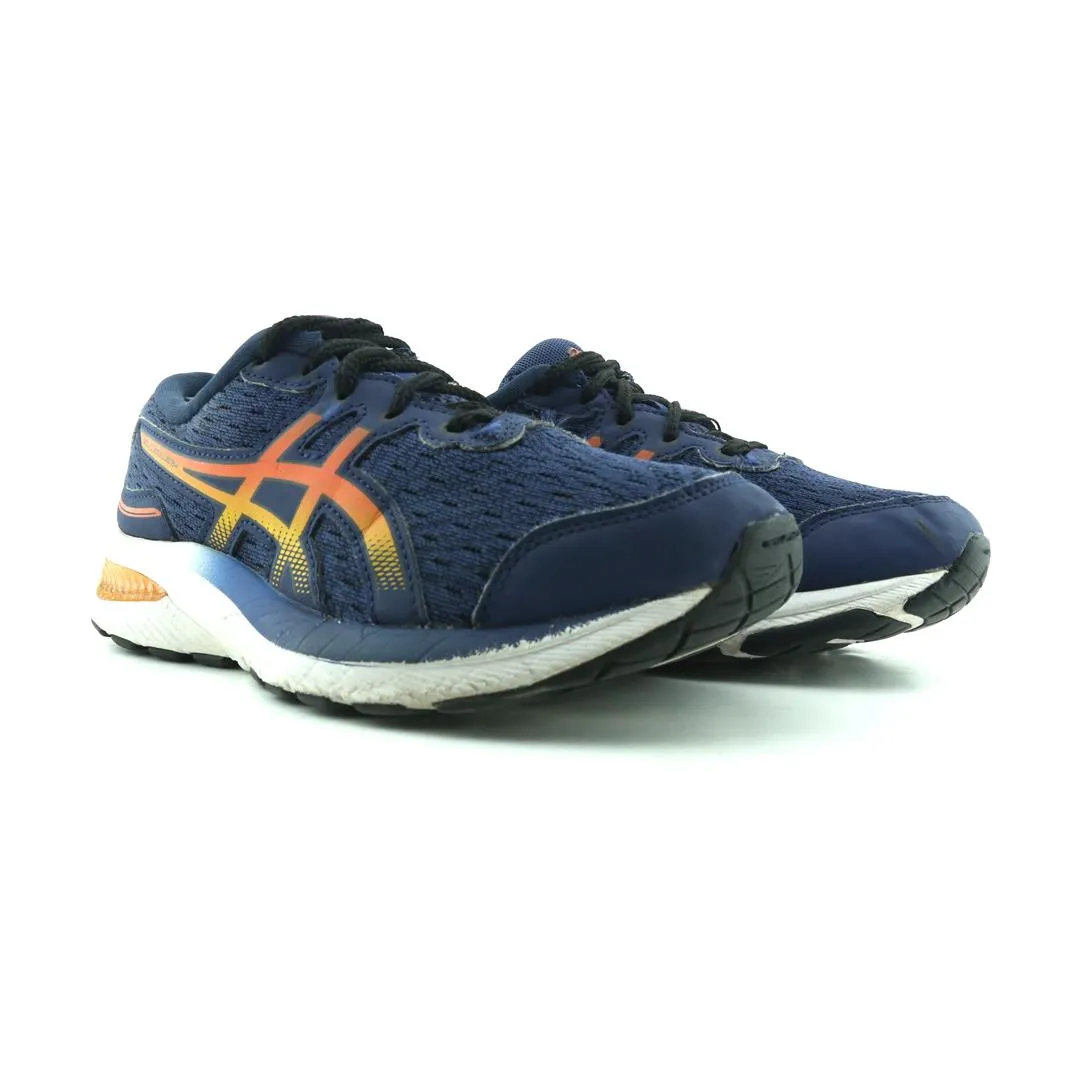 ASICS GEL-CUMULUS 24 lightweight athletic shoe visuals