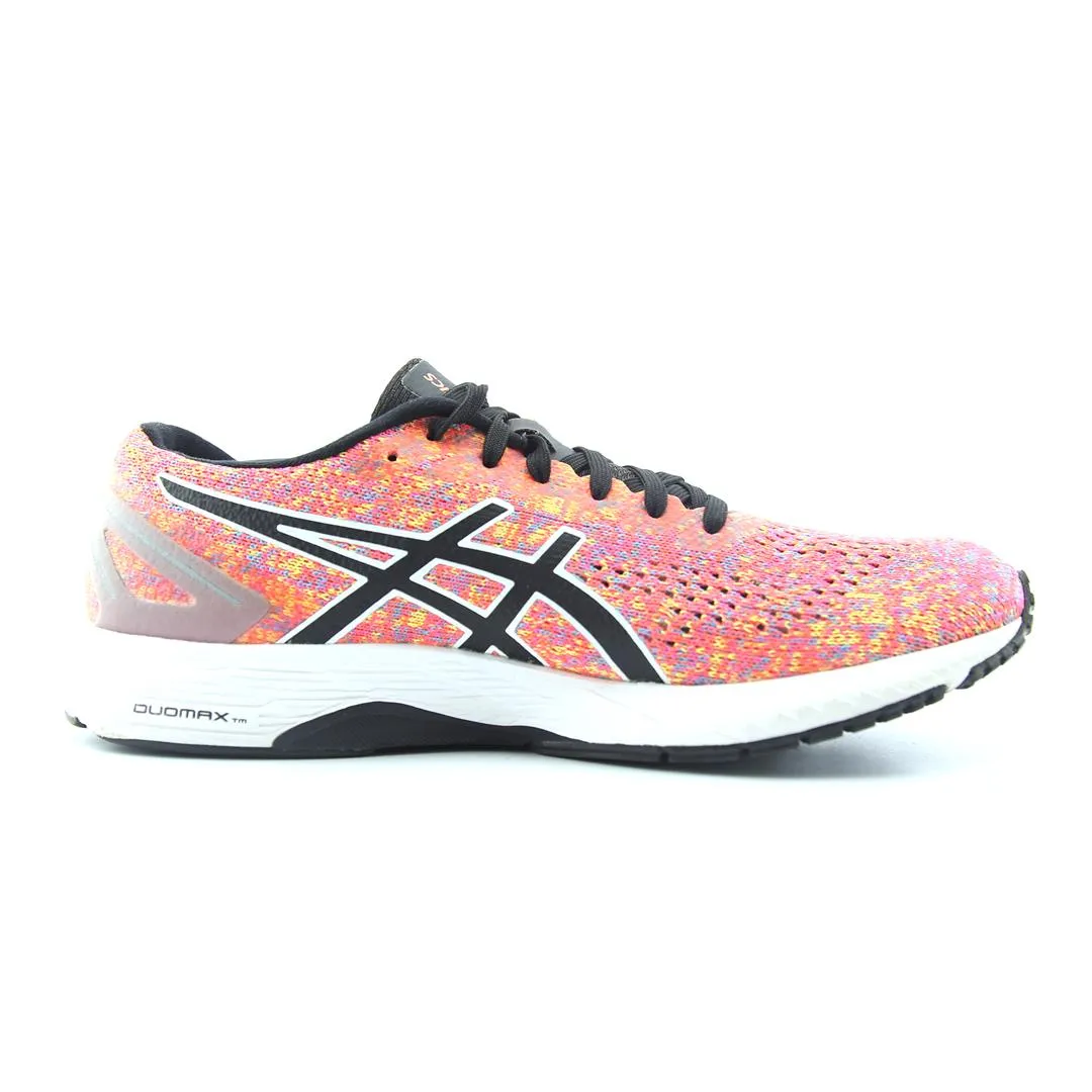 ASICS GEL-DS TRAINER 25 lightweight athletic shoe visuals