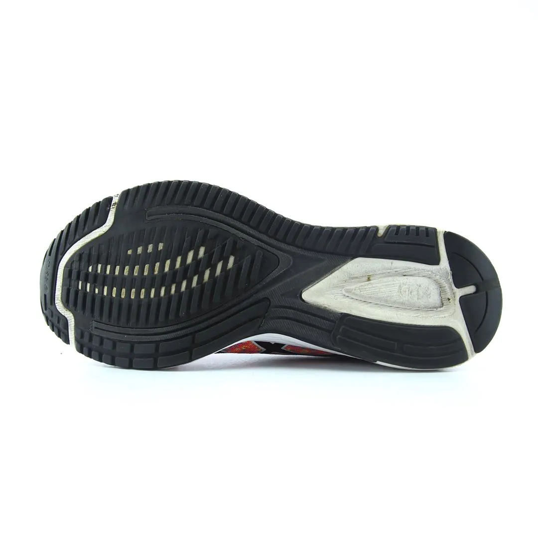 ASICS GEL-DS TRAINER 25 lightweight athletic shoe visuals